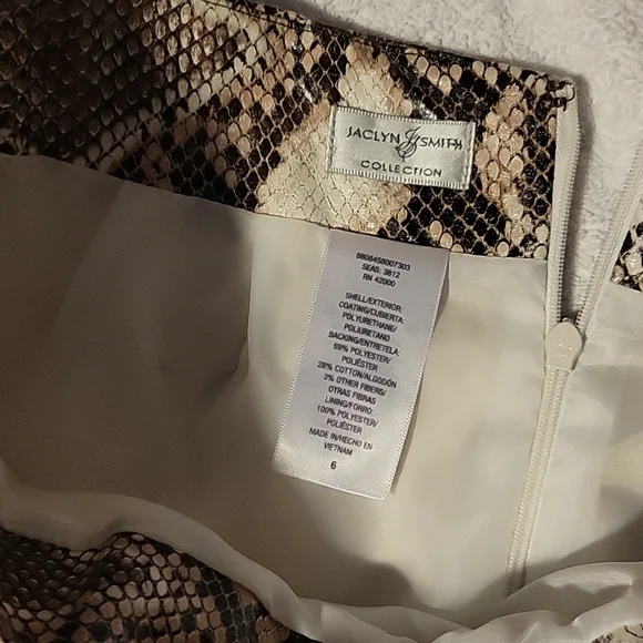 Jaclyn Smith skin snak skirt - Picture 3 of 4